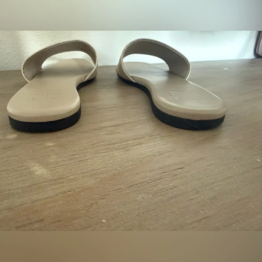 Givenchy Neutral Beige Embossed Logo Slide Sandals - Picture 6 of 9